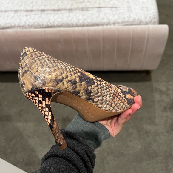 J Crew Snakeskin heels - Picture 4 of 4